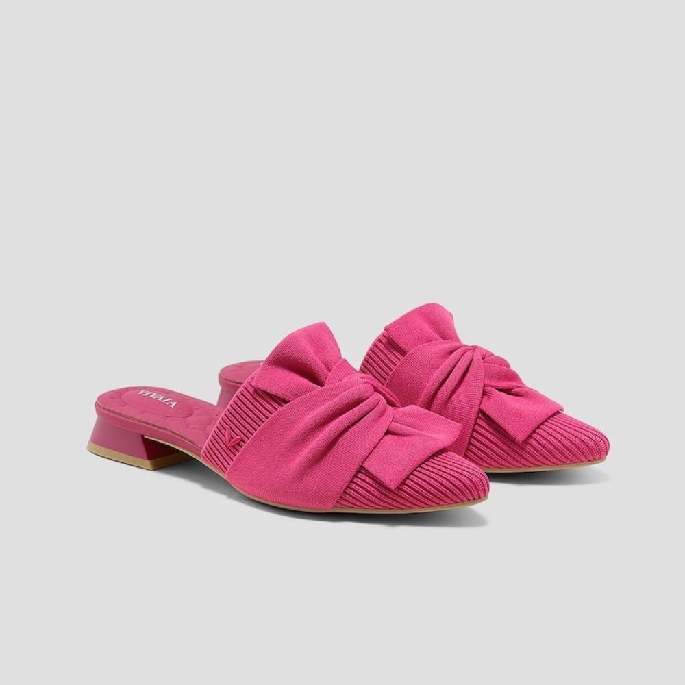 VIVAIA Pointed-Toe Knot Sandals (Yaffa‎ Pro) size 7.5 (38 euro) NWT in box